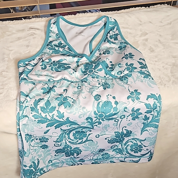 Danskin exercise top. - Picture 1 of 6